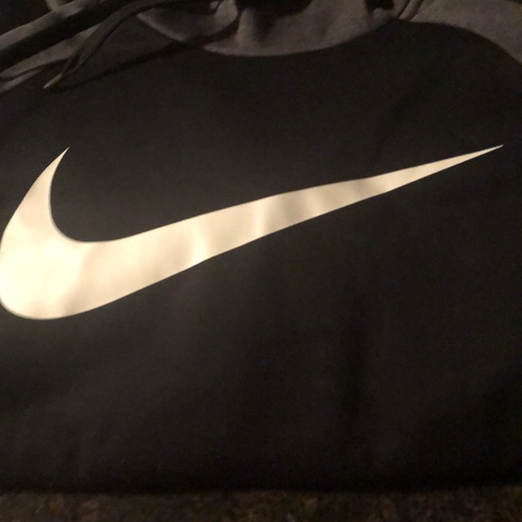 DRI FIT NIKE sweatshirt - Picture 2 of 3
